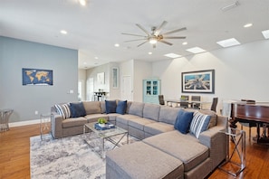 Villa (4 Bedrooms) | Aire de séjour