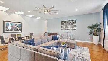 Villa (4 Bedrooms) | Interior