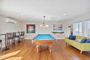 Villa (4 Bedrooms) | Interior