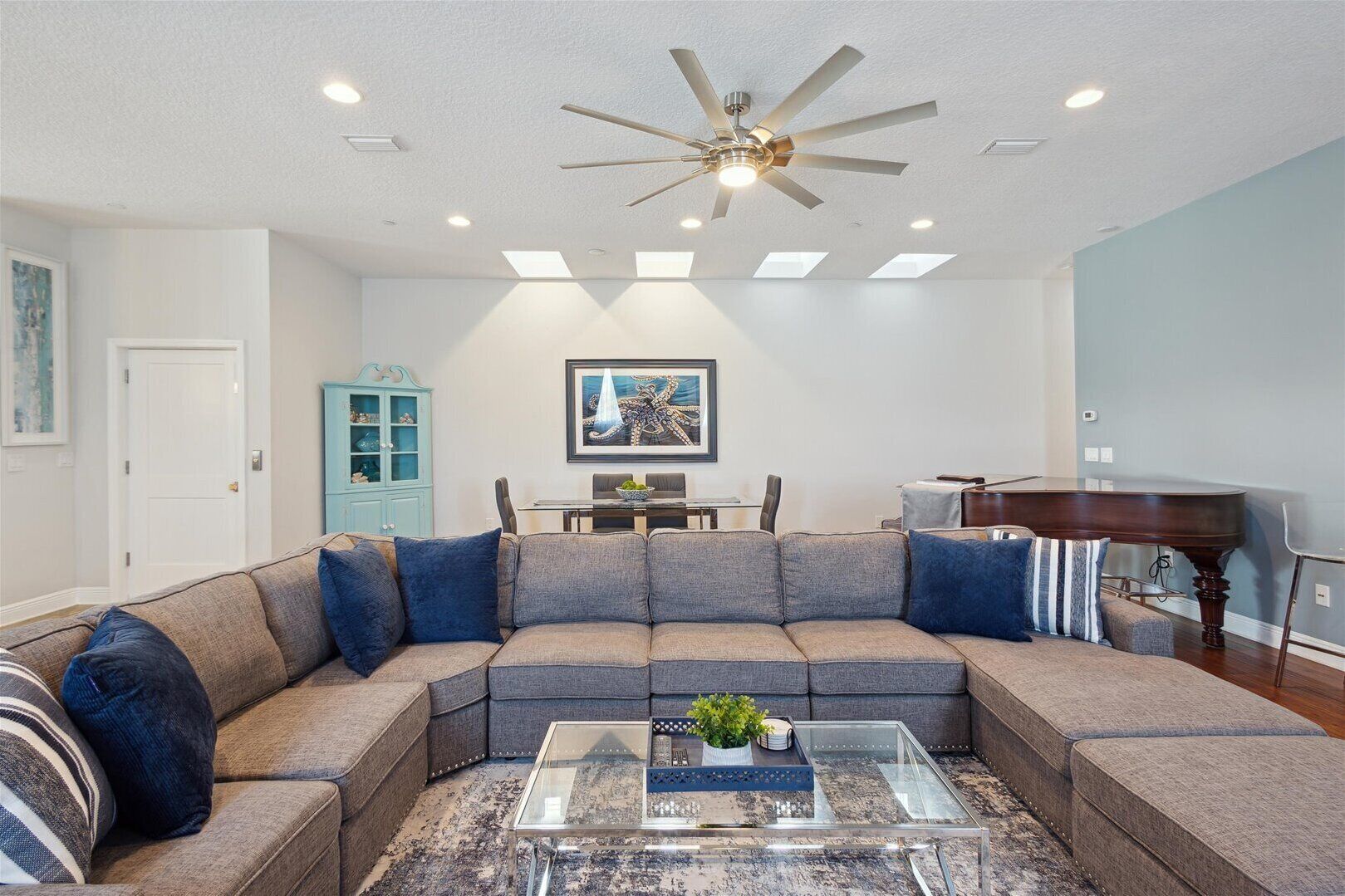 Villa (4 Bedrooms) | Interior