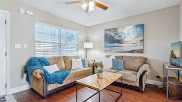 Villa (2 Bedrooms) | Front of property