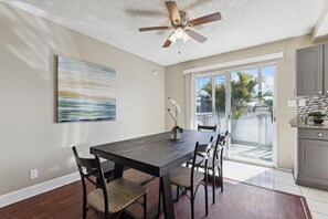 Villa (2 Bedrooms) | Interior