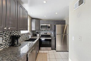 Vila (2 Bedrooms) | Interior