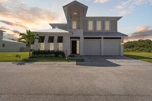 Exterior - 139 Ocean Estates Dr (Fort Pierce)