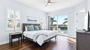 Villa (3 Bedrooms) | 3 bedrooms, iron/ironing board, bed sheets