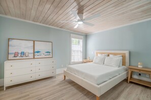 5 habitaciones, tabla de planchar con plancha, cuna de viaje y wifi 