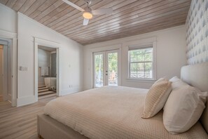 5 bedrooms, iron/ironing board, travel cot, WiFi - NEW LISTING!!! QUIT 'N TIME - 5BD, LRG PRIV POOL & PATIO, WLK TO SEASIDE & BEACH (Santa Rosa Beach)