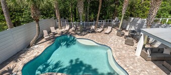 NEW LISTING!!! QUIT 'N TIME - 5BD, LRG PRIV POOL & PATIO, WLK TO SEASIDE & BEACH
