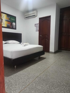 ห้องคลาสสิกดับเบิล | พื้นที่ทำงานแบบใช้แล็ปท็อป, Wi-Fi ฟรี