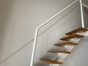 Interior - Gîte with swimming pool and tennis court (Vallabrègues)