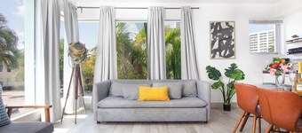 Boutique Apartments SoBe