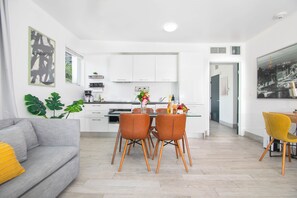 Basic Apartment | Private kitchen