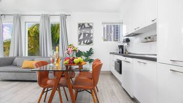 Basic Apartment | Private kitchen | Full-size fridge, microwave, stovetop, dishwasher