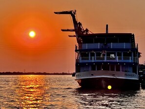 Exterior - Oasis Floating Hotel Yangon (Yangon)