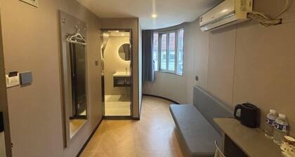 Chuanying Fashion Hotel