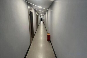Unclassified image, 2 of 10, button - Chuanying Fashion Hotel (Shanghai)