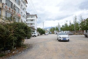 Self-parking (surcharge)