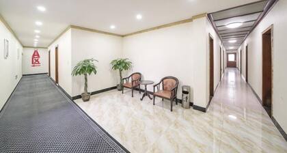 Zhengding Friendship Express Hotel