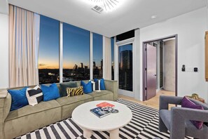 TV, table tennis - Rainey St. Bachelorette Penthouse w/ Pool & Views (Austin)