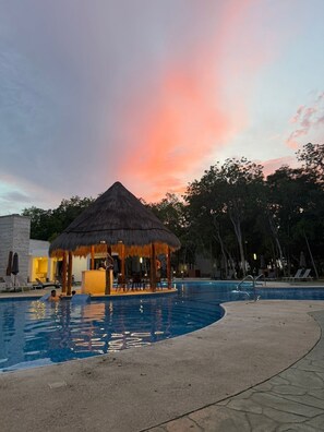 Outdoor pool, a heated pool