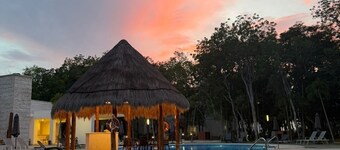 Charming 2-bedroom apartment with AC, WiFi in lovely Q.R