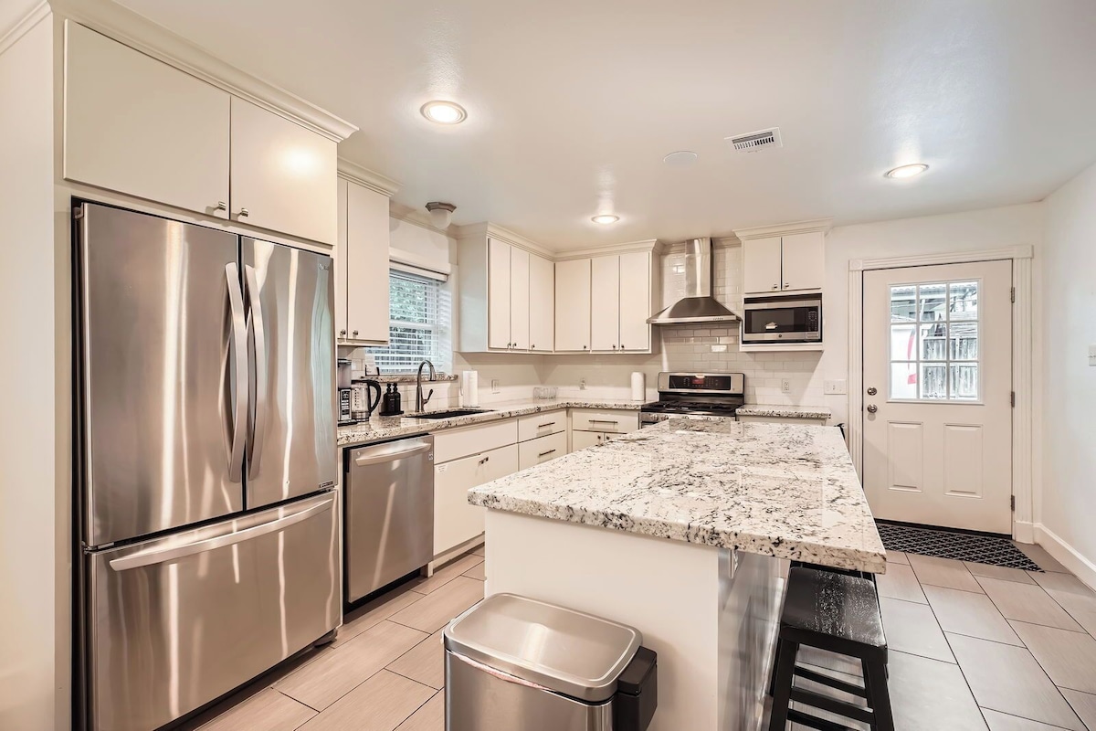 Photo 22 of Family-Friendly Home in Braeswood - Prime Location
