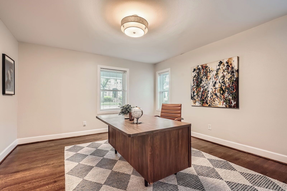 Photo 26 of Family-Friendly Home in Braeswood - Prime Location