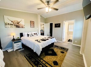 2 habitaciones, tabla de planchar con plancha y cuna de viaje 