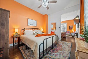 1 soverom, strykejern/-brett, wi-fi og sengetøy