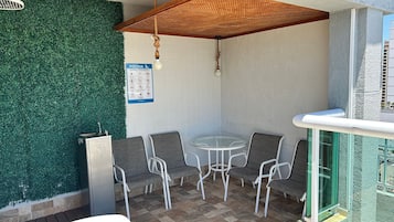 Apartamento | Opções para refeição ao ar livre