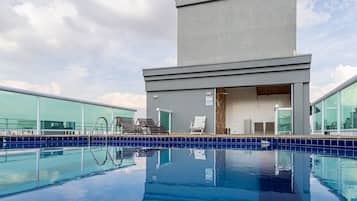 Apartamento | Piscina | Piscina externa