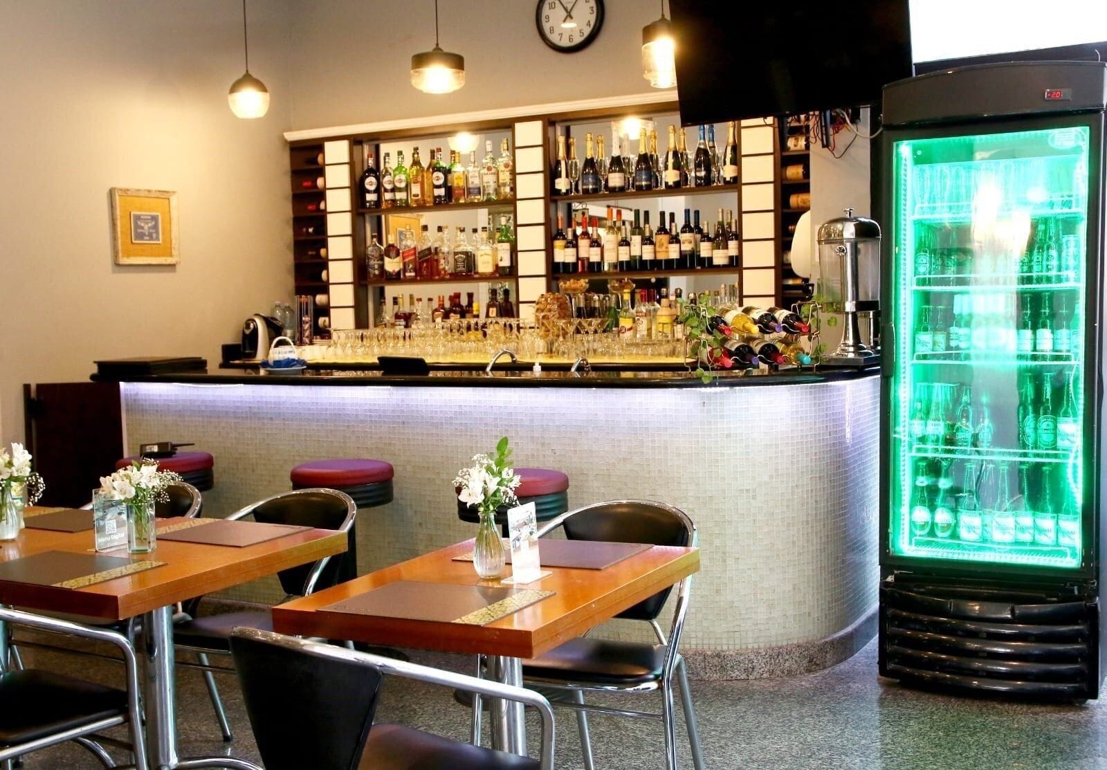 Apartment | Bar (on property)