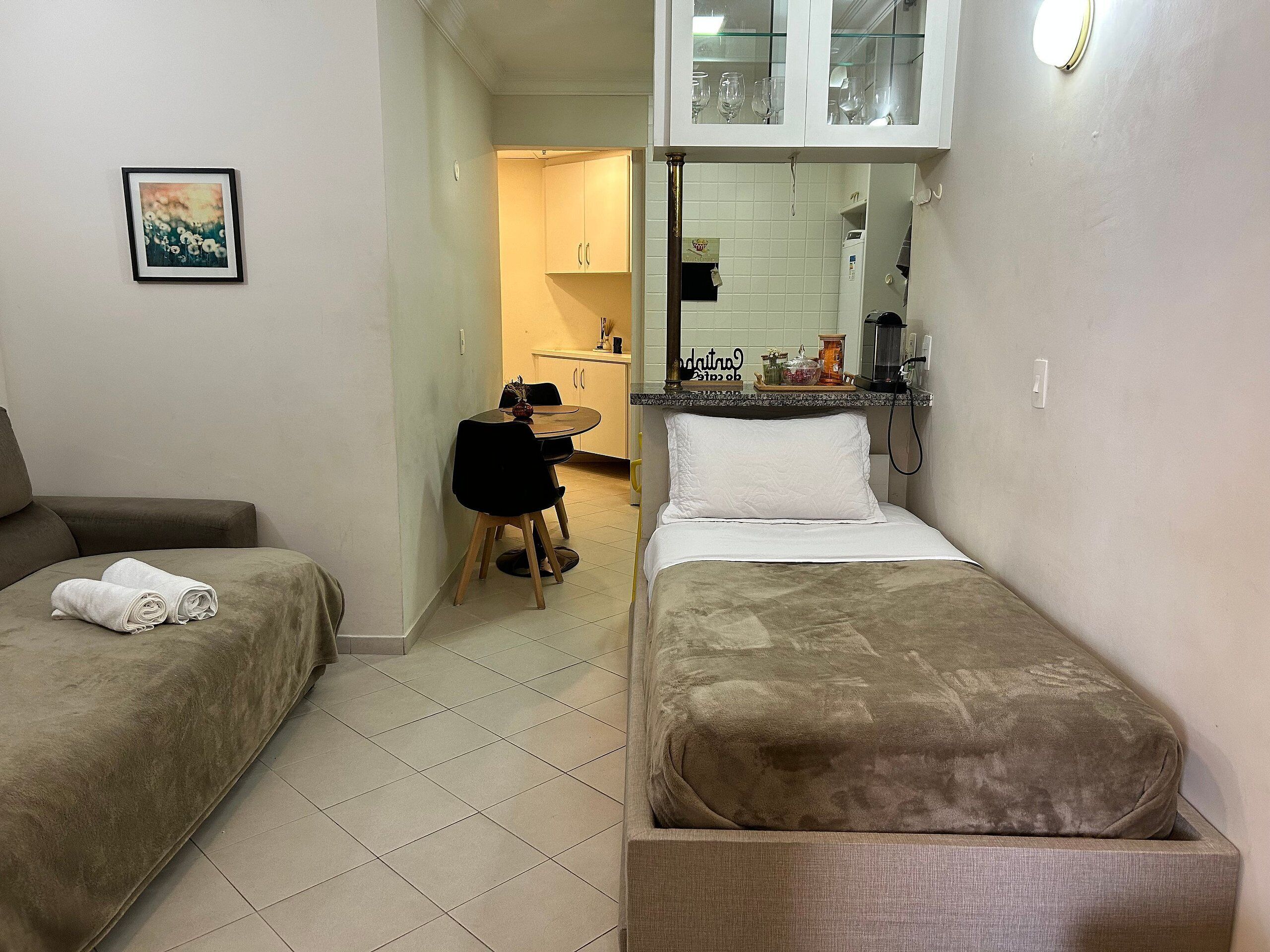 Apartment | Premium bedding, down duvets, free WiFi