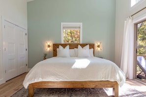 2 slaapkamers, een strijkplank/strijkijzer, wifi, beddengoed