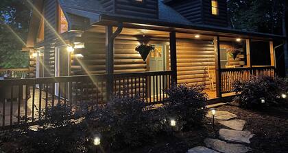 New Hot Tub|Mountain Views|Pet Friendly