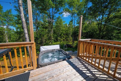 Tiny home in Chester Nova Scotia. Hosted by Dordean Suites