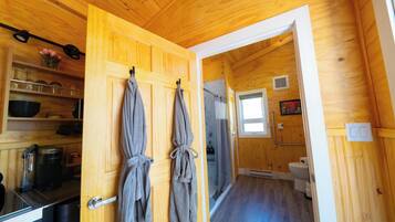 Shower, towels