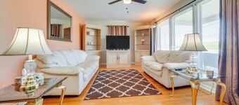 11 Mi to UofL & Norton Hospital: Louisville Home