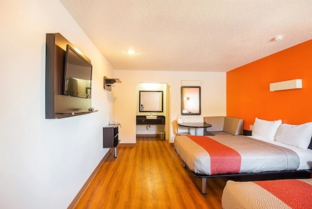 Basic Double Room | Free WiFi