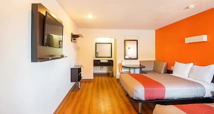 Economy Hotel Kansas City