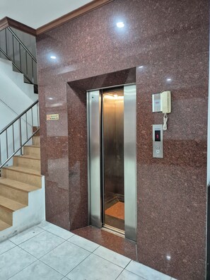 Elevator - New Forest Patong (Patong)