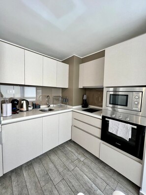 Comfort Apartment | Private kitchen - Equipado Estudio en Los Dominicos (Santiago)