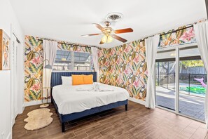 3 habitaciones, tabla de planchar con plancha, cuna de viaje y wifi