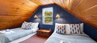 Lobster Trap Getaway - 5-Min Walk to the Beach