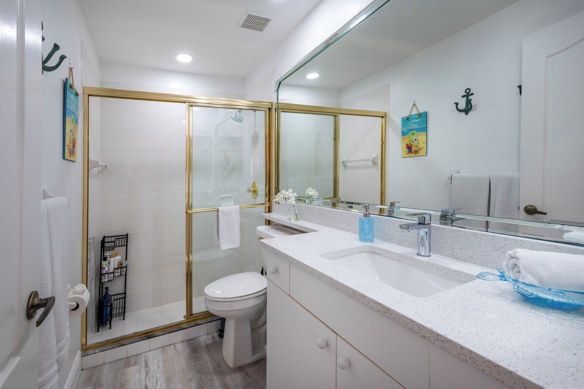 Photo 19 of Updated 3-bedroom house in Lely Resort, with private pool and golf course view.