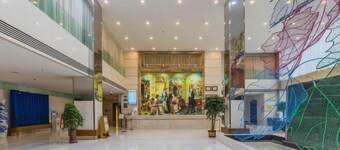 Vienna Classic Hotel (Hengtong Fortune Center Store)