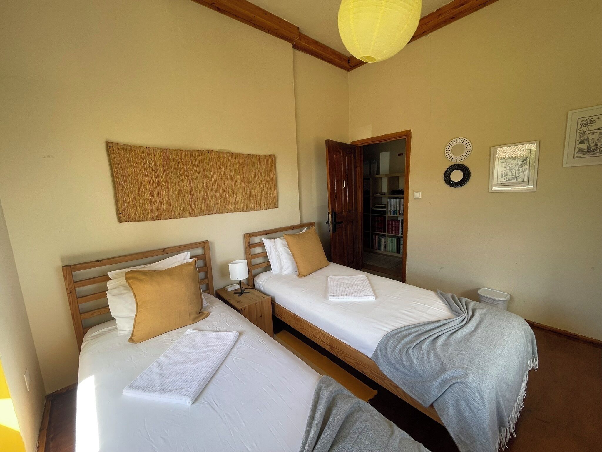 Desk, free WiFi, bed sheets