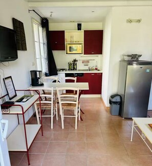 Microwave, stovetop, dishwasher