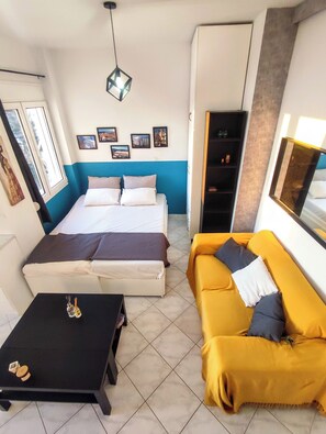 1 chambre, fer et planche à repasser, Wi-Fi, literie fournie