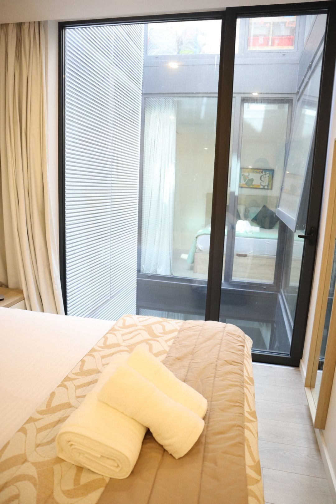 2 quartos, Wi-Fi de cortesia, roupa de cama